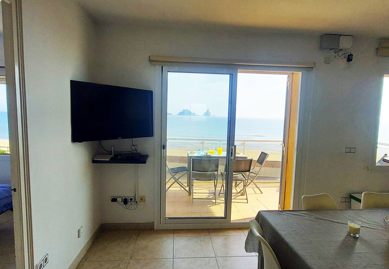 Vista a las islas Medas desde el apartamento Vista a las islas Medas desde el apartamento