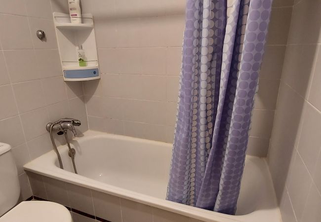 Apartament en Estartit - Blaumar  A33 vista a la piscina Apartament en Estartit - Blaumar  A33 vista a la piscina