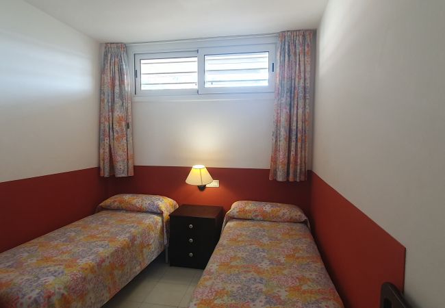 Apartament en Estartit - Blaumar  A33 vista a la piscina Apartament en Estartit - Blaumar  A33 vista a la piscina