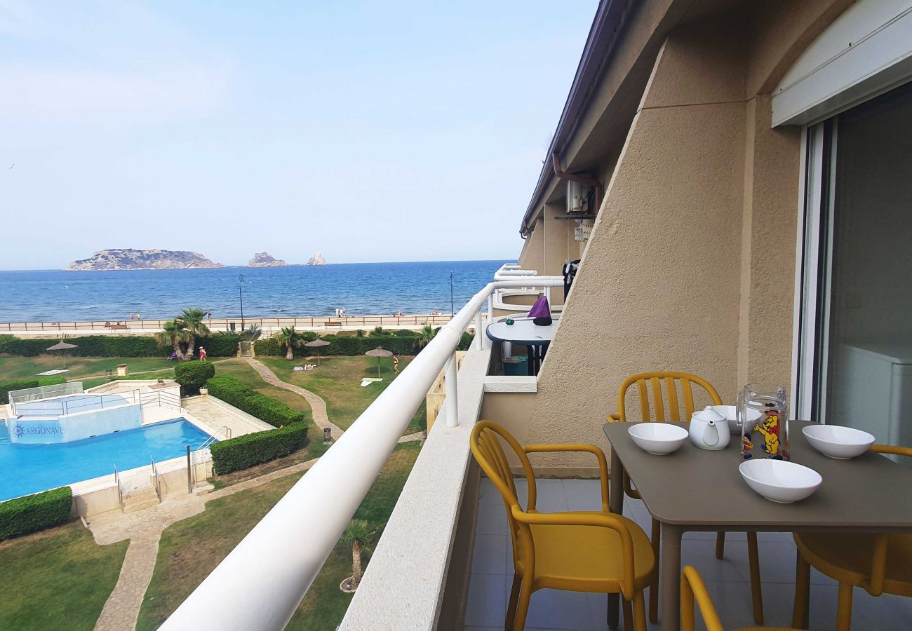 Vue sur les îles Medes depuis la terrasse Vue sur les îles Medes depuis la terrasse